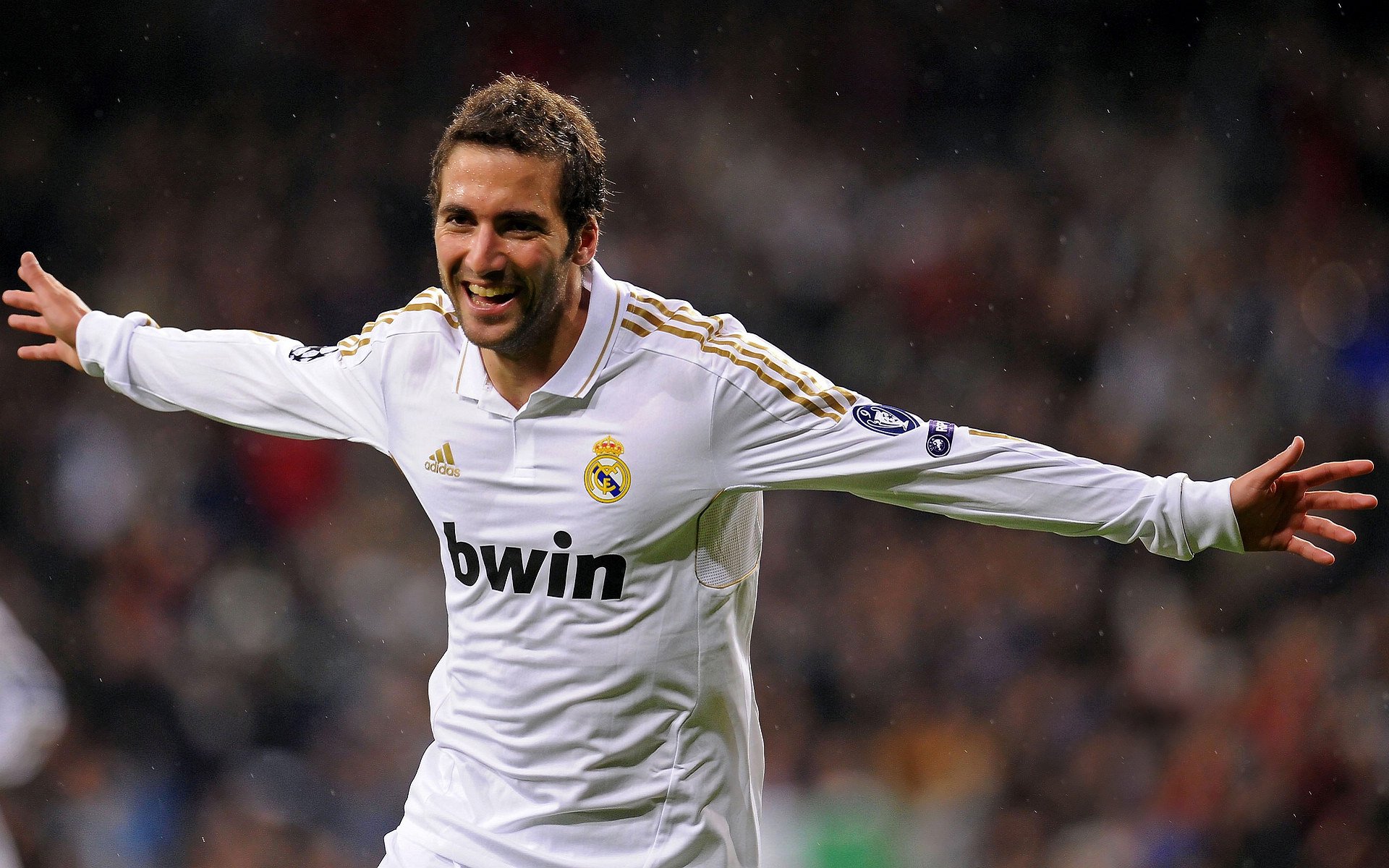 苏炳添签约田径品牌参与技术合作,苏炳添团队